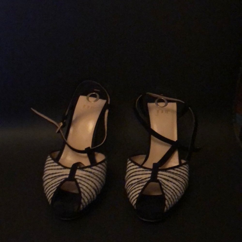 Women’s shoe navy and cream stripe stitched